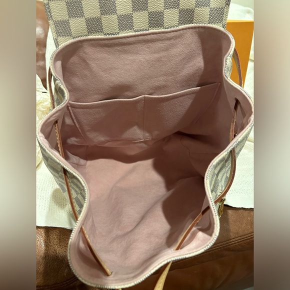 Louis Vuitton Sperone Backpack - Picture 8 of 9